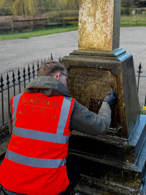 GraveClean Restores Lydford-on-Fosse War Memorial